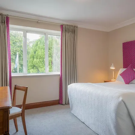 Springhill Court & Leisure Club Hotel 3*