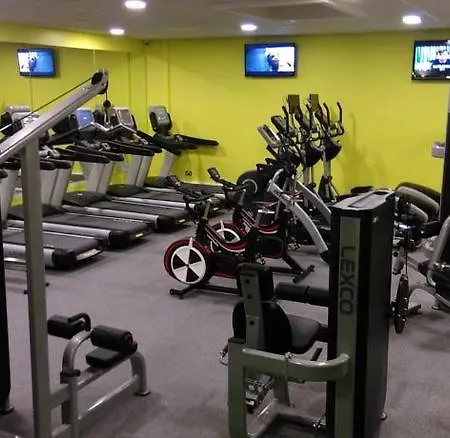 Hotel Springhill Court & Leisure Club 3*