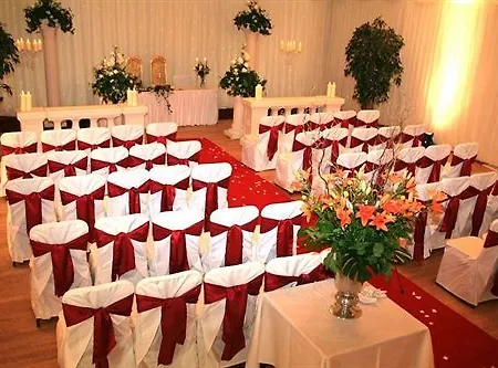 Springhill Court & Leisure Club Hotel 3*