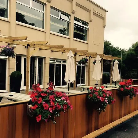 Springhill Court & Leisure Club