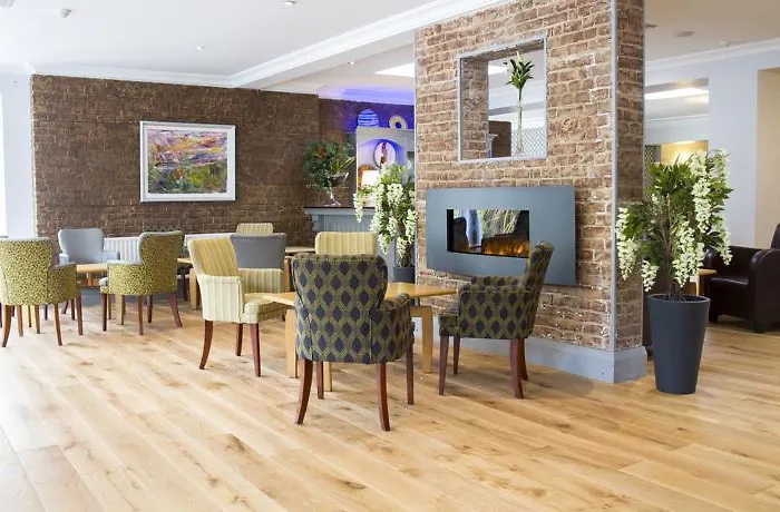 Springhill Court & Leisure Club