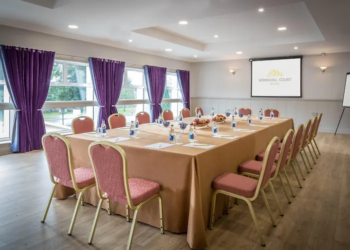 Hotel Springhill Court & Leisure Club 3*