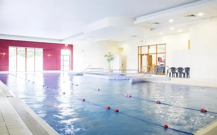 Springhill Court & Leisure Club Hotel