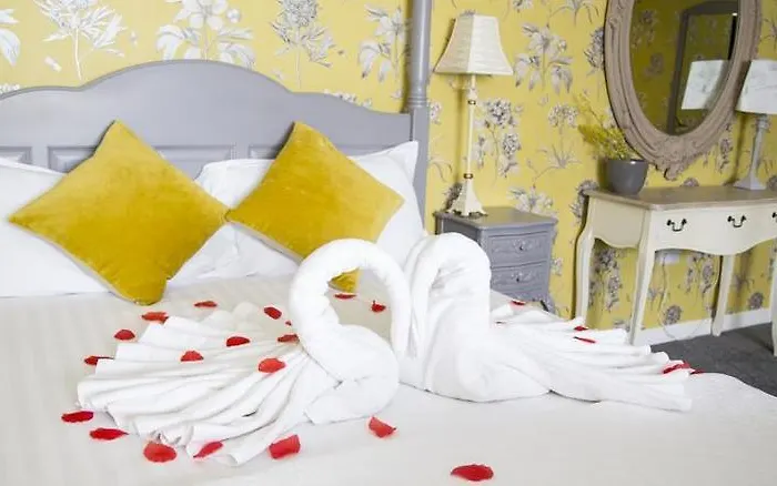 Springhill Court & Leisure Club 3*