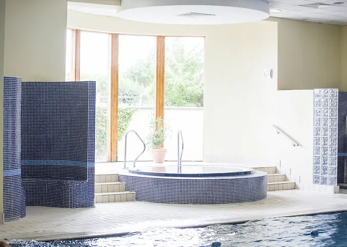 Hotel Springhill Court & Leisure Club 3*