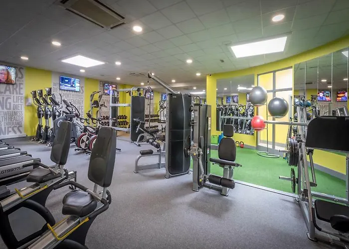 Springhill Court & Leisure Club